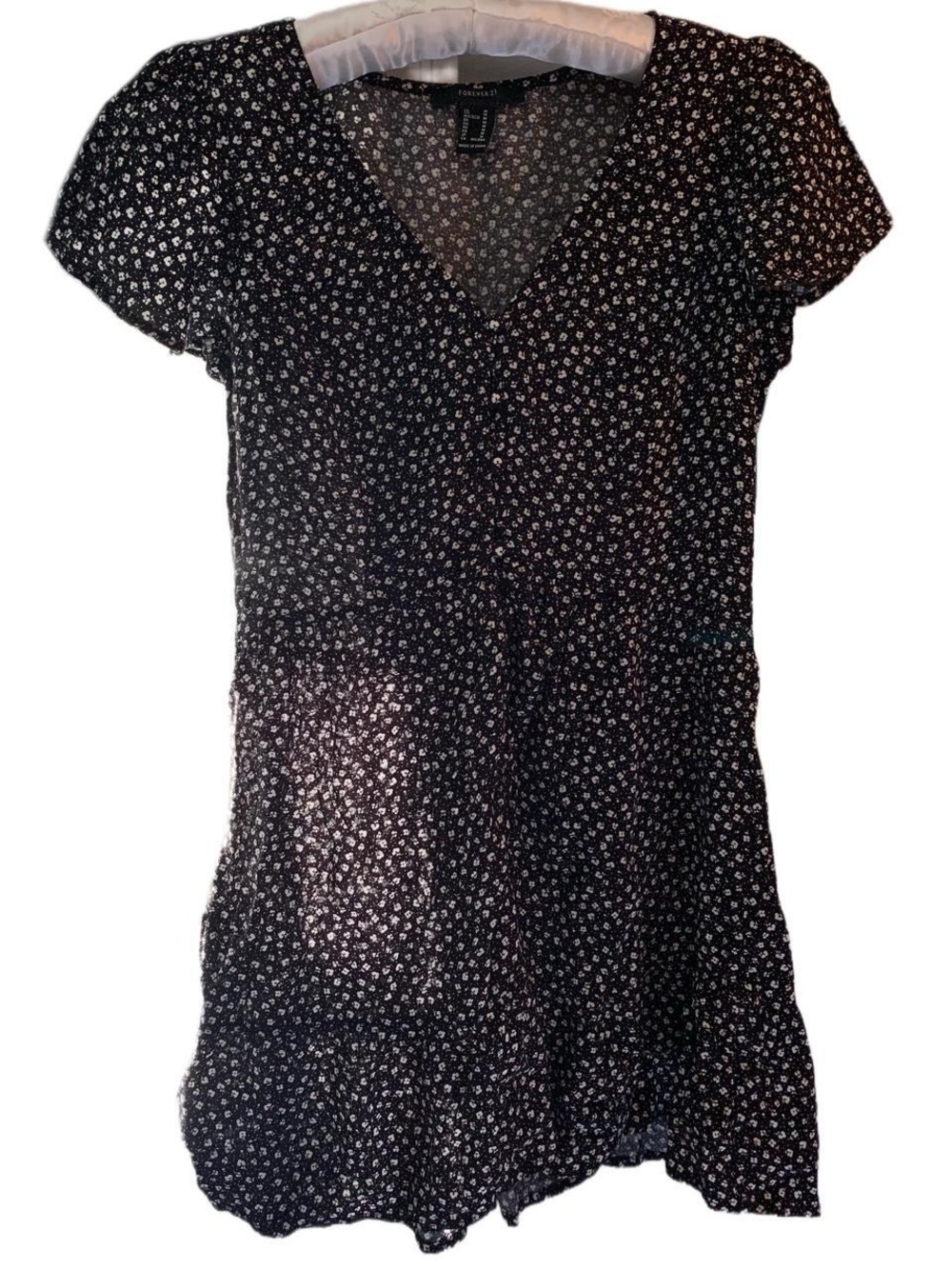 3/$30 Forever 21 Black Ditsy Floral Mini Dress V-Neck Cap Sleeve - Medium